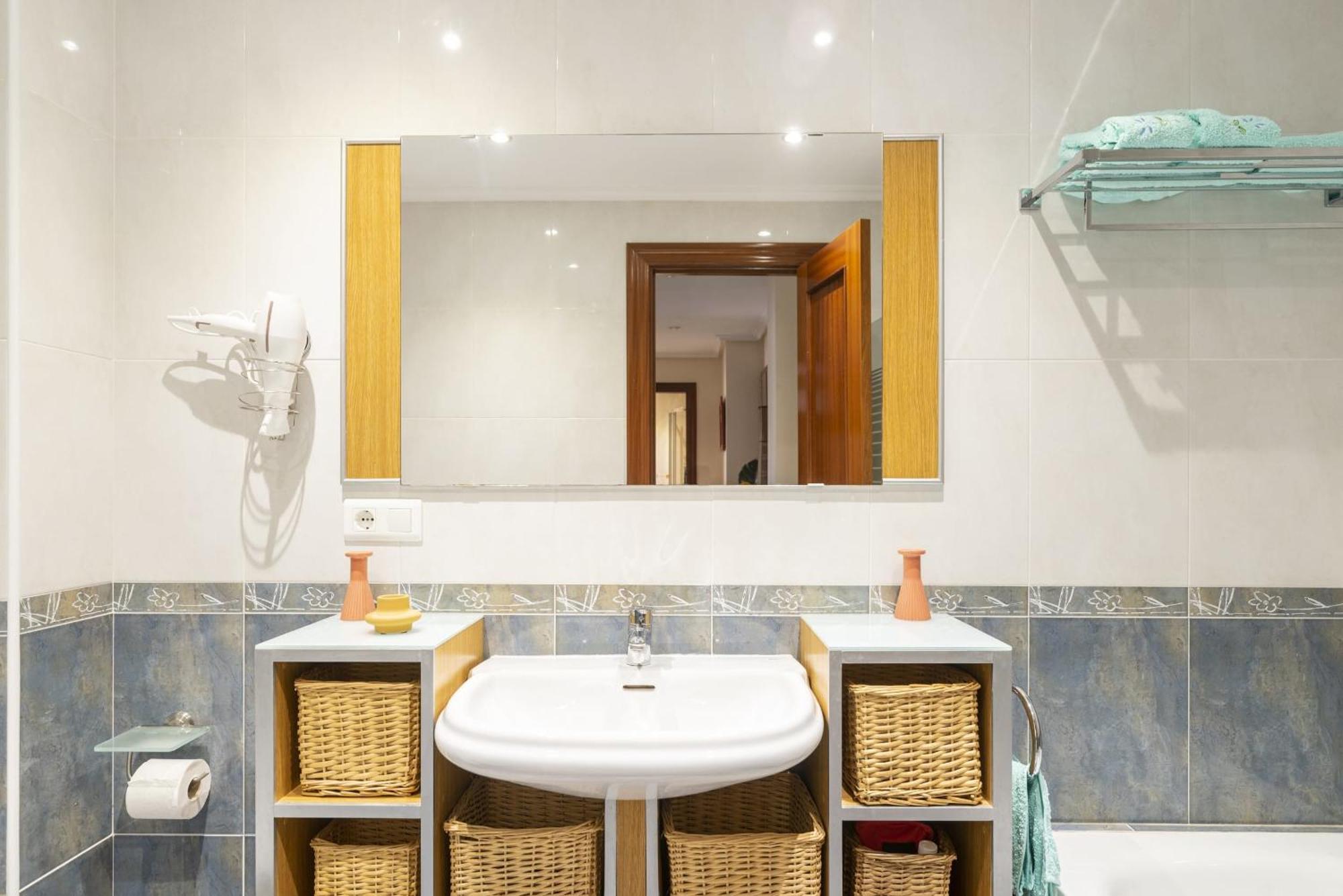 Apartment En Con Piscina Comunitario Badames